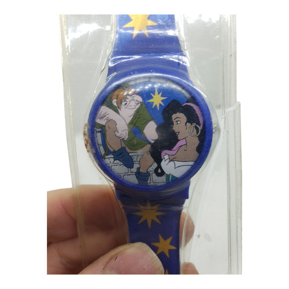 Vintage Disney Hunchback Notre Dame Flip-Top Digital Watch Quasimodo Esmeralda - Picture 3 of 9